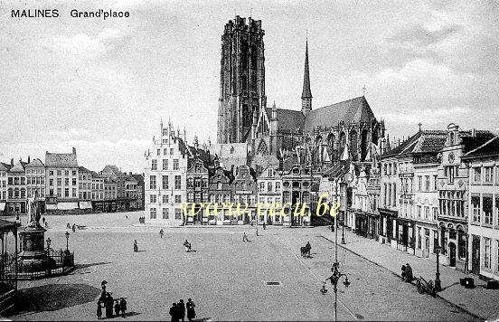 postkaart van Mechelen De Grote Markt