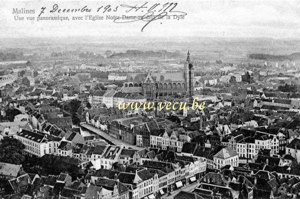 ancienne carte postale de Malines Une vue panoramique, avec l'Eglise Notre Dame au delà de la Dyle
