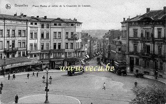 ancienne carte postale de Bruxelles Place Madou et entrée de la chaussée de Louvain