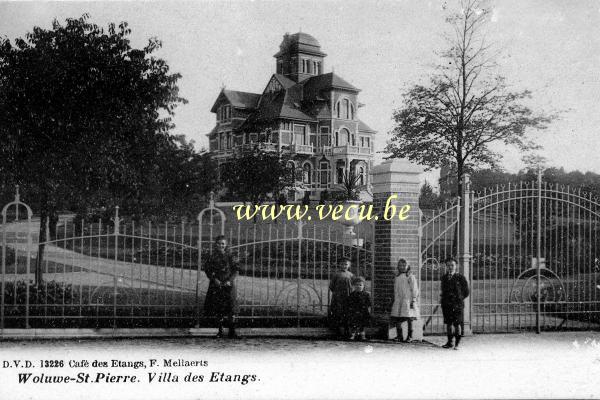 ancienne carte postale de Woluwe-St-Pierre Villa des étangs