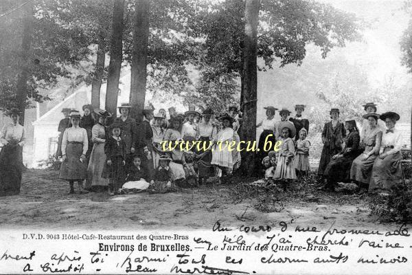 ancienne carte postale de Woluwe-St-Pierre Le Jardin des Quatre-Bras (Hôtel - Café - Restaurant - av. de Tervueren)