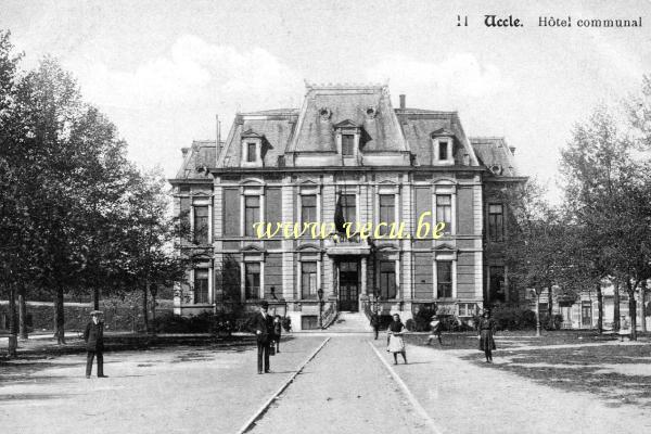 postkaart van Ukkel Hôtel communal (place Van der Elst)