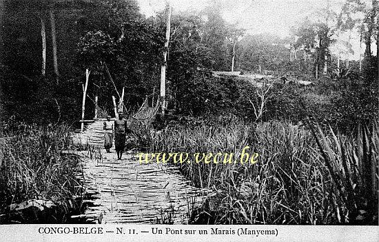 ancienne carte postale de Manyema Un pont sur un marais