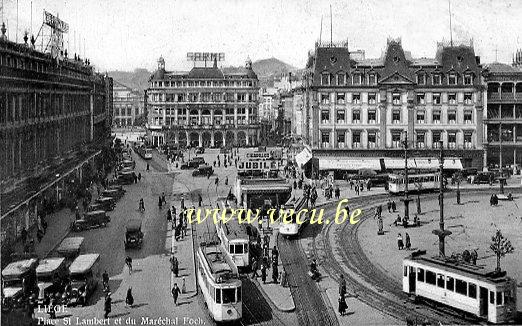 ancienne carte postale de Liège Place St Lambert et du Maréchal Foch