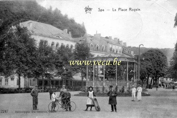 ancienne carte postale de Spa La place Royale