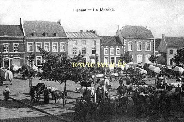 ancienne carte postale de Hannut Le Marché