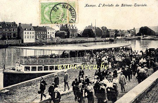 ancienne carte postale de Namur L'Arrivée du Bâteau-Touriste