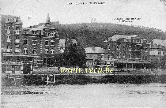ancienne carte postale de Waulsort Les Hôtels à Waulsort - Le Grand Hôtel Martinot