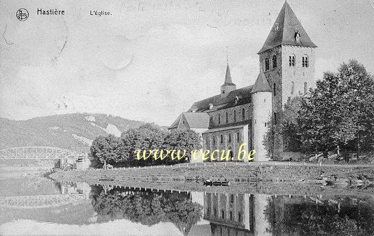ancienne carte postale de Hastière L'église