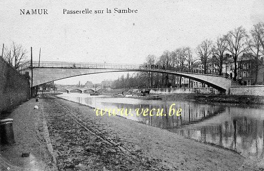 ancienne carte postale de Namur Passerelle sur la Sambre