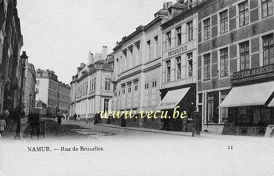 ancienne carte postale de Namur Rue de Bruxelles