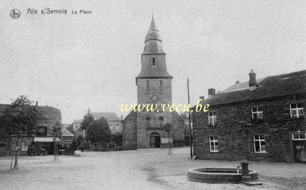 ancienne carte postale de Alle-sur-Semois La Place