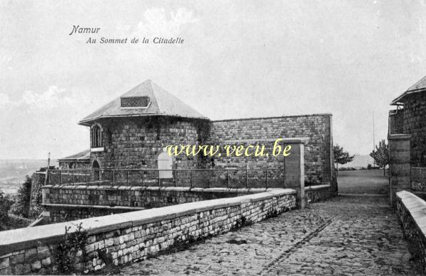 ancienne carte postale de Namur Au sommet de la citadelle