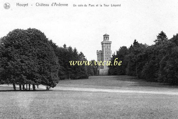 ancienne carte postale de Houyet Château d'Ardenne - Un coin du Parc et la Tour Léopold (actuel golf d'Ardenne)