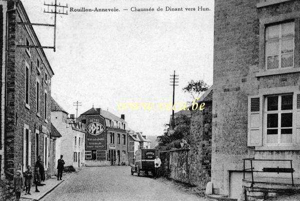 postkaart van Annevoie-Rouillon La route de Dinant vers Hun