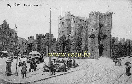 ancienne carte postale de Gand Le Château des comtes