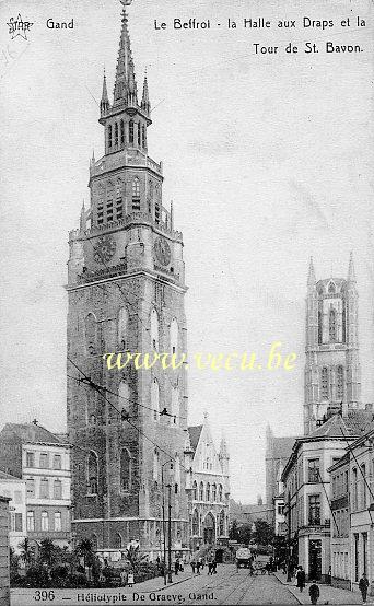 ancienne carte postale de Gand La Halle aux Draps et la Tour St Bavon