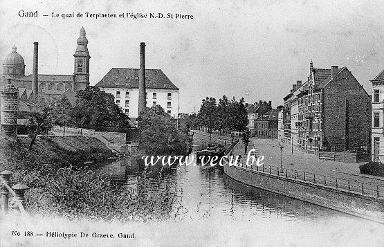 ancienne carte postale de Gand Le Quai de Terplaeten et l'église N-D. St Pierre