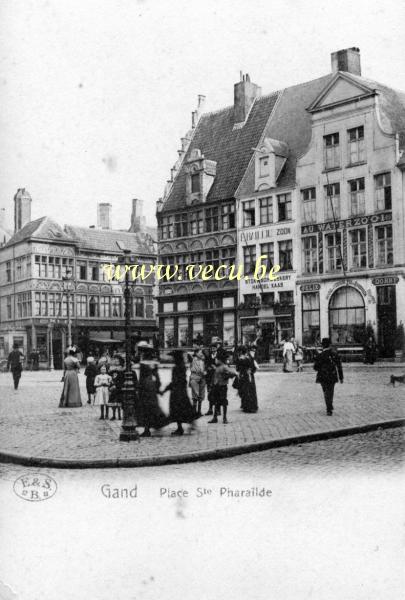 ancienne carte postale de Gand Place Ste Pharaïlde
