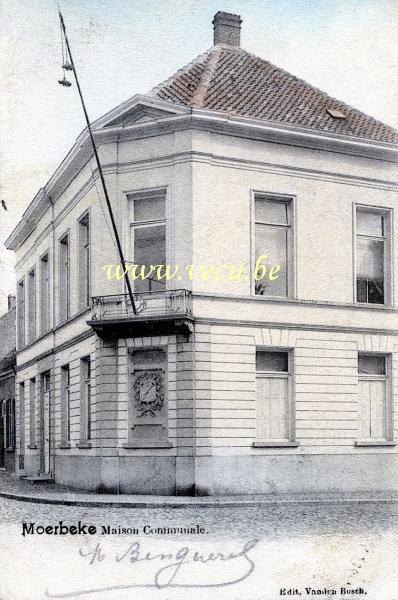 ancienne carte postale de Moerbeke-Waes Masions communale