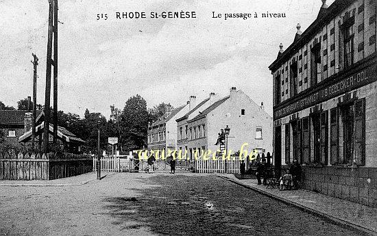 ancienne carte postale de Rhode-St-Genèse Le passage à niveau
