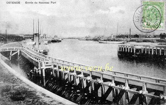 ancienne carte postale de Ostende Entrée du Nouveau Port