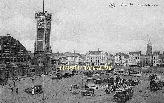 postkaart van Oostende Stationplein
