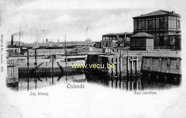 postkaart van Oostende Les écluses - Gare maritime