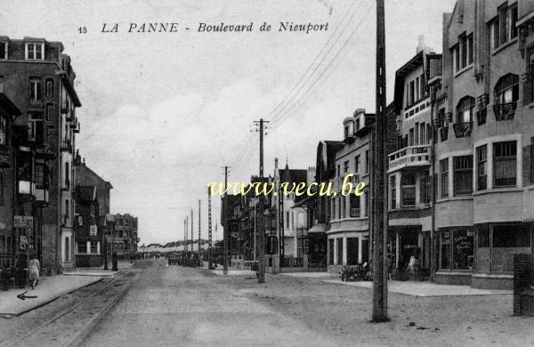 ancienne carte postale de La Panne Boulevard de Nieuport