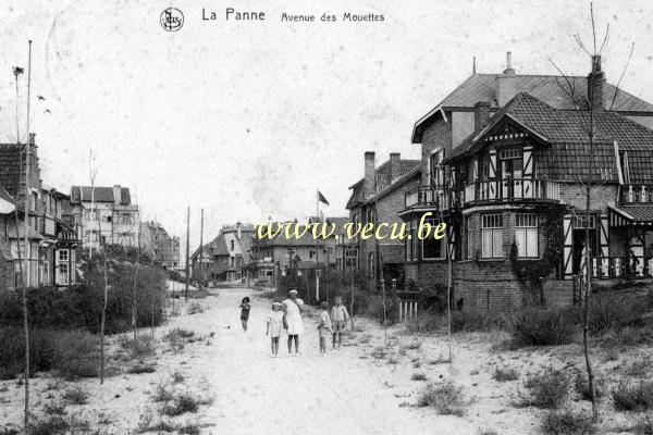 ancienne carte postale de La Panne Avenue des Mouettes