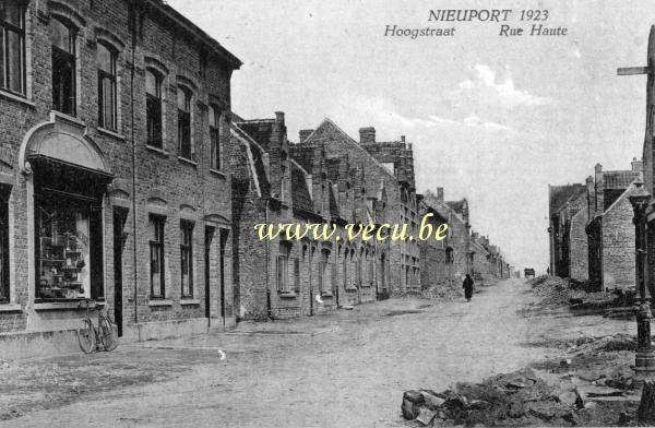 ancienne carte postale de Nieuport Rue Haute