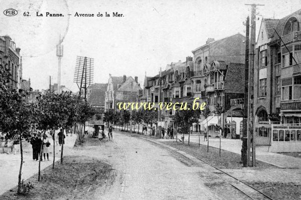 ancienne carte postale de La Panne Avenue de la Mer