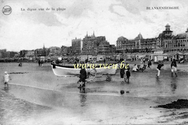 ancienne carte postale de Blankenberge La Digue vue de la plage
