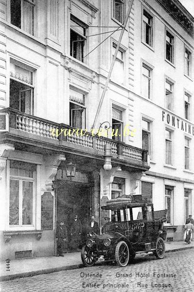 ancienne carte postale de Ostende Grand Hôtel Fontaine - Entrée principla rue Longue