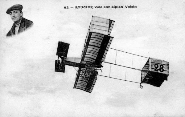 ancienne carte postale de Avion Rougier vole sur biplan Voisin