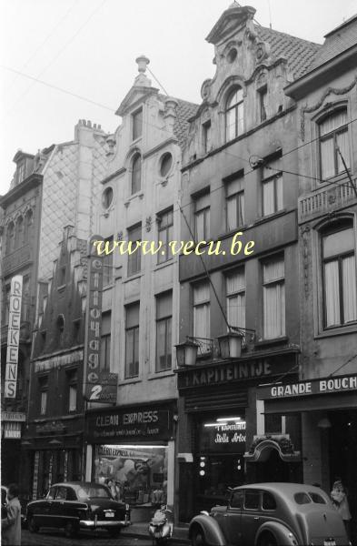 photo ancienne  de Bruxelles - Sainte-Catherine  café 't Kapiteintje