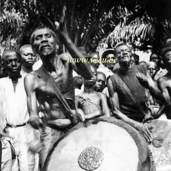 Photo ancienne  de Kabinda au Congo  Musiciens