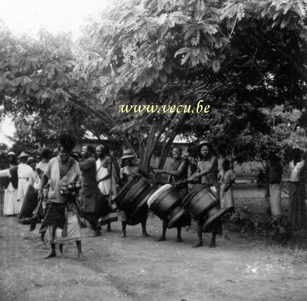 photo ancienne  de kabinda au Congo  Musiciens