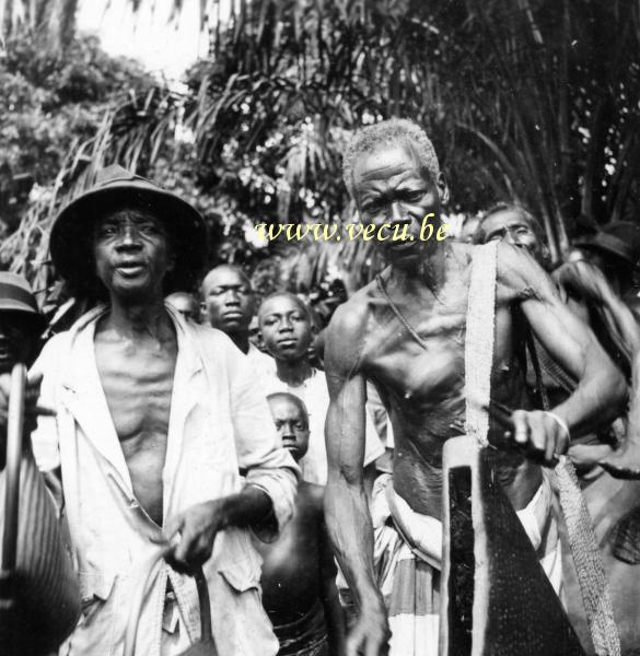 photo ancienne  de kabinda au Congo  Musicien