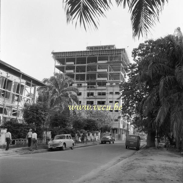 photo ancienne  d' urbanisme au Congo  