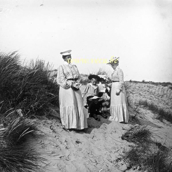 photo ancienne  de Blankenberge  Dans les dunes