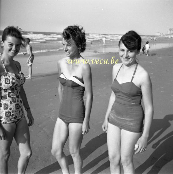 photo ancienne  de Heyst  Vacances 1959