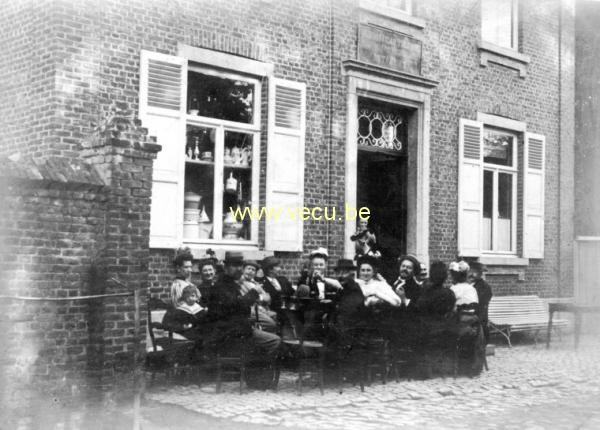 photo ancienne  de Cafés en Belgique  Léon Cantillon - Maréchal Ferrant - Estaminet