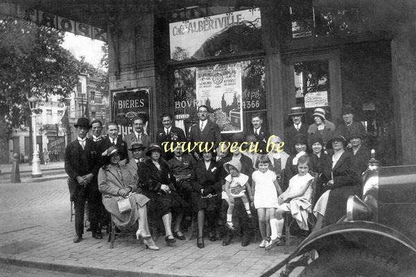 photo ancienne  de Cafés en Belgique   Café Albertville au coin de la rue de Laeken et du Boulevard d'Anvers   
