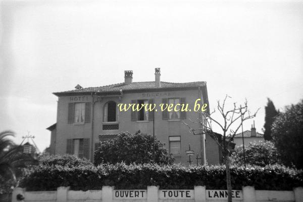 photo ancienne  Hôtel Roseland - Place Vilmorin - ouvert toute l'année