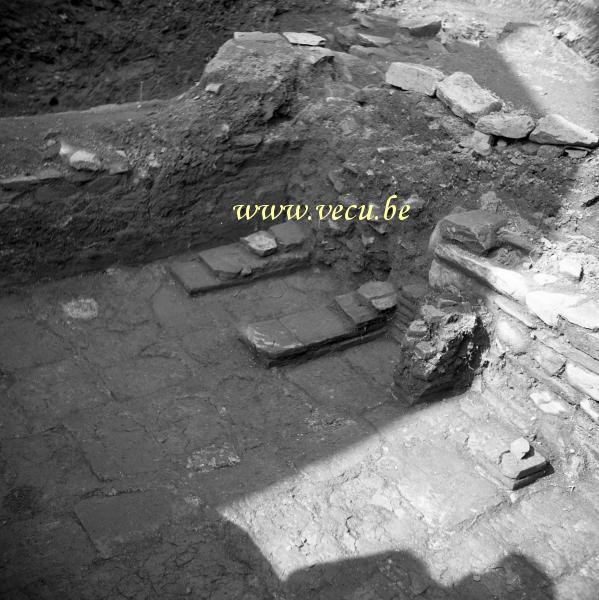 photo ancienne  Chantier de fouilles archéologiques