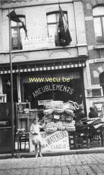 photo ancienne  de magasins  Au Chêne d'or - Ameublements - 41 avenue de Waterloo  Charleroi