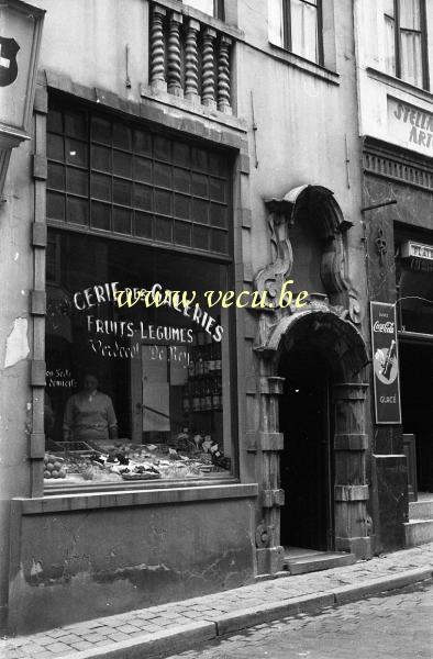 photo ancienne  de magasins  Epicerie des galeries