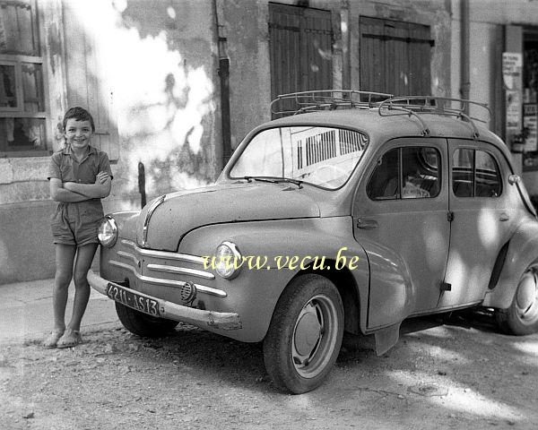 photo ancienne  de Renault  Renault 4CV