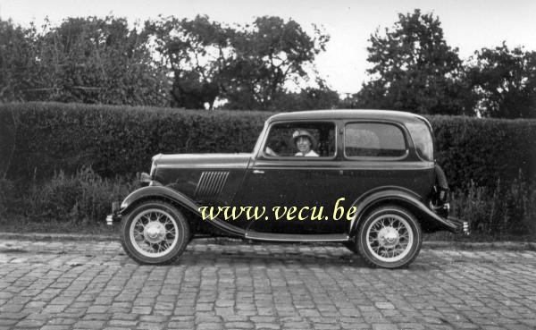 photo ancienne  de Voitures non identifiées  voiture non identifiée
